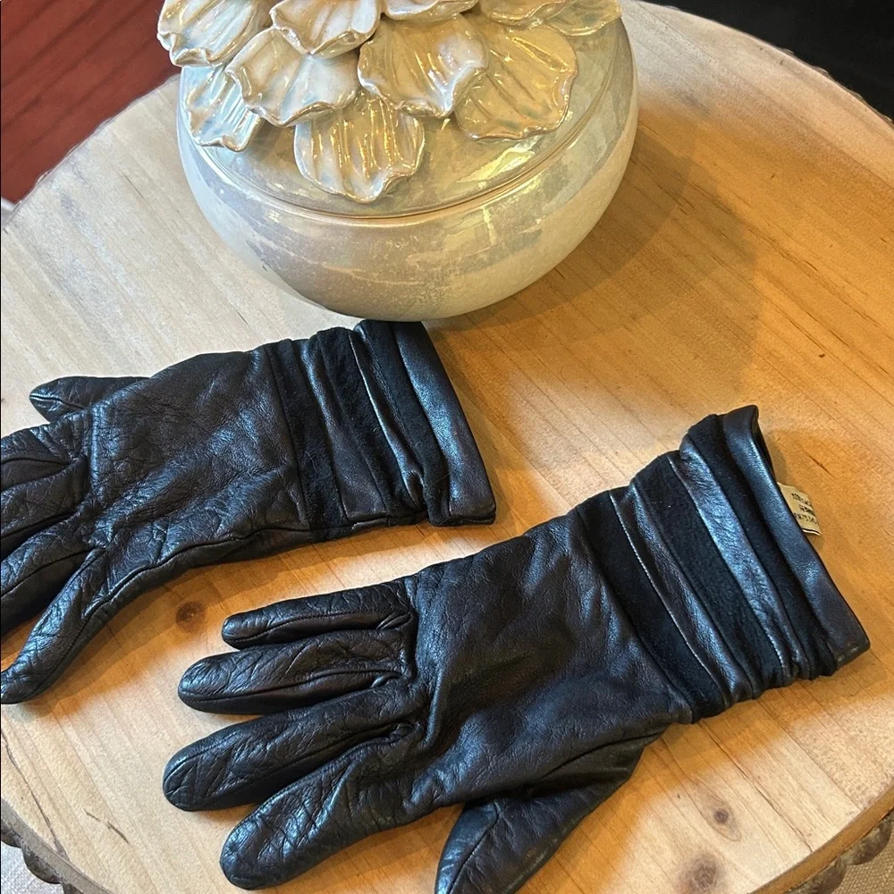 Giada Paris Black Leather/Cashmere Interior Hand Gloves